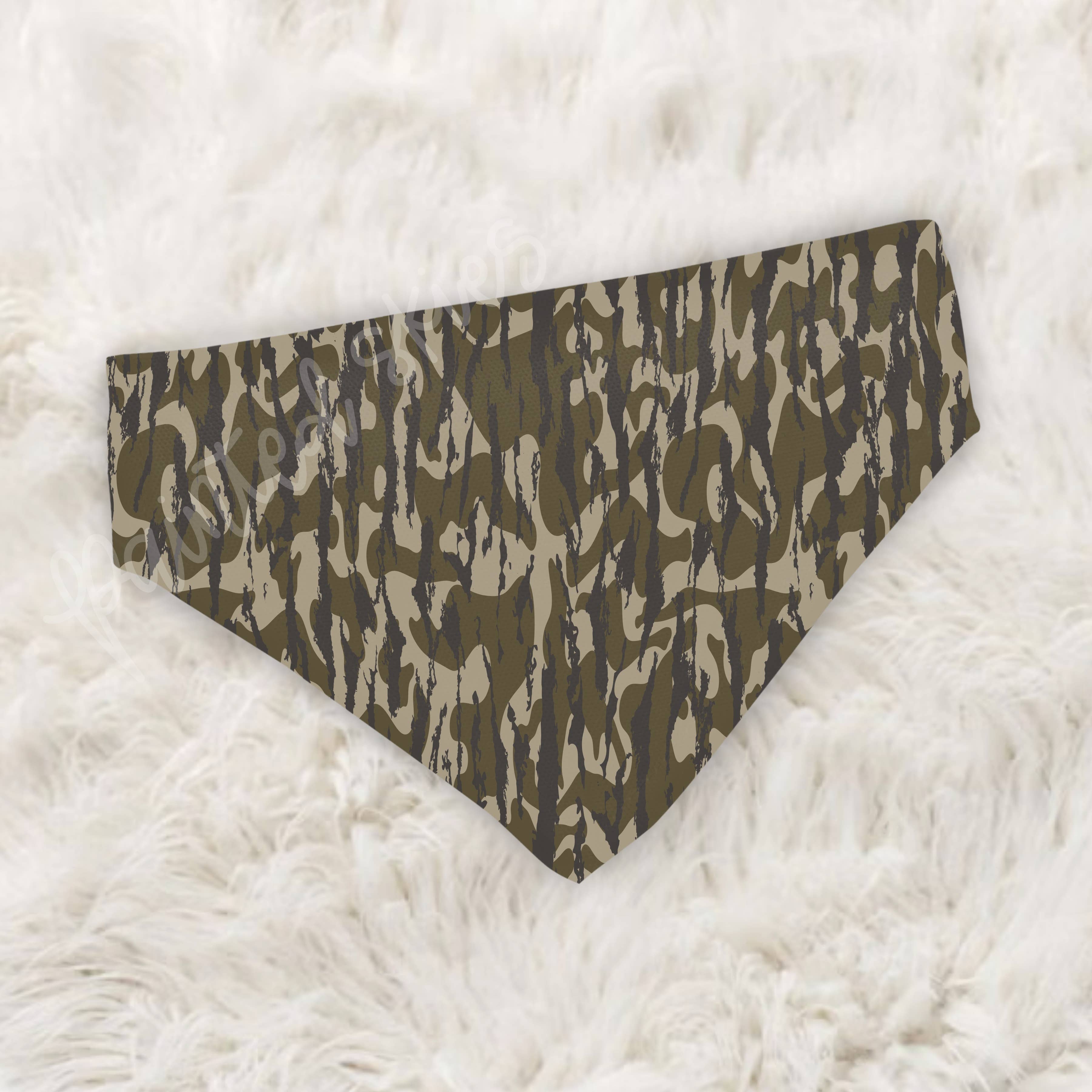 Bottomland Camo Collar Slip On Dog Bandana: Large