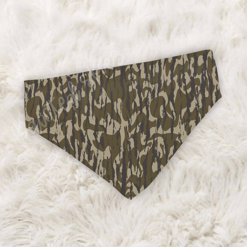 Bottomland Camo Collar Slip On Dog Bandana: Small